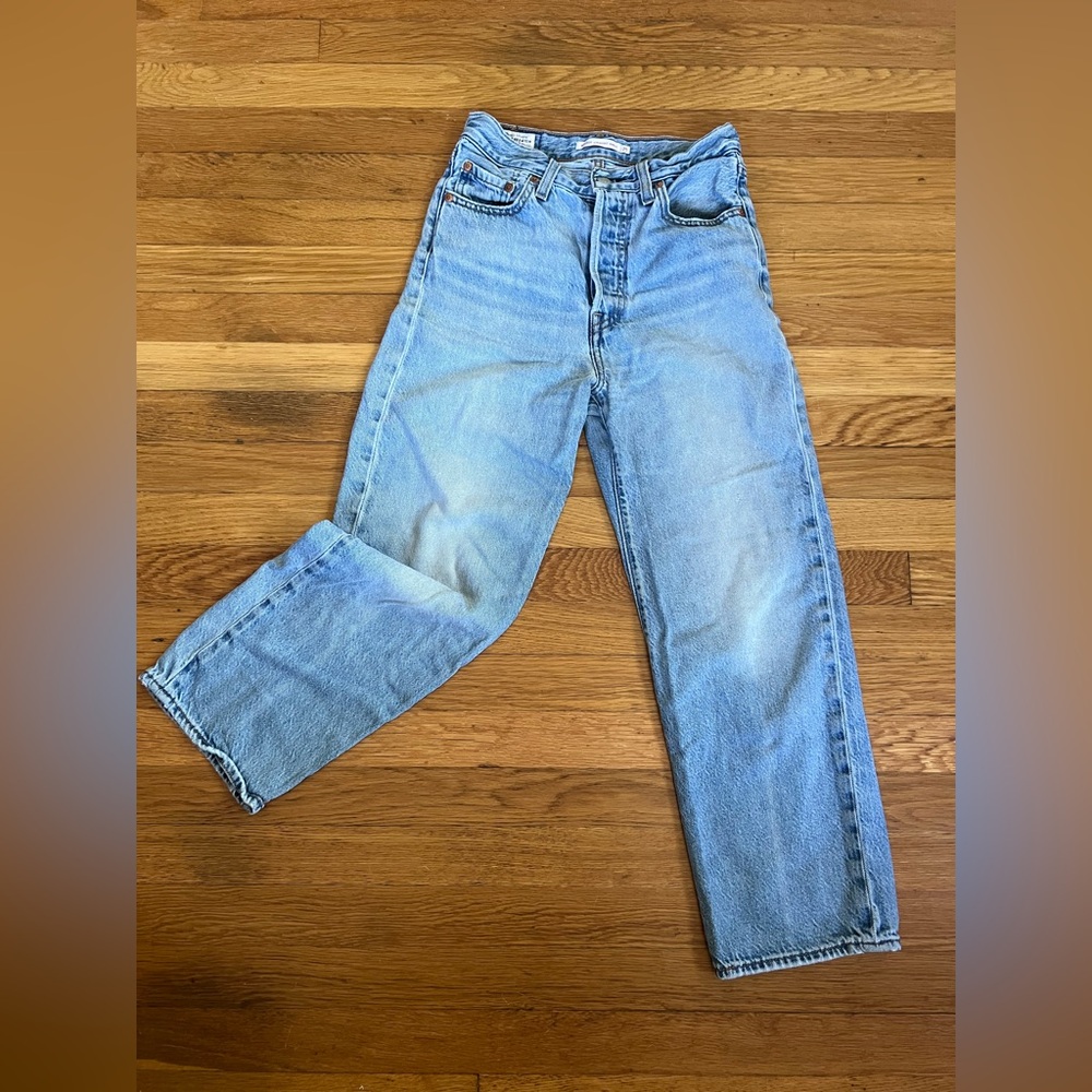 Levi's Premium Blue Ribcage Straight Ankle Jeans